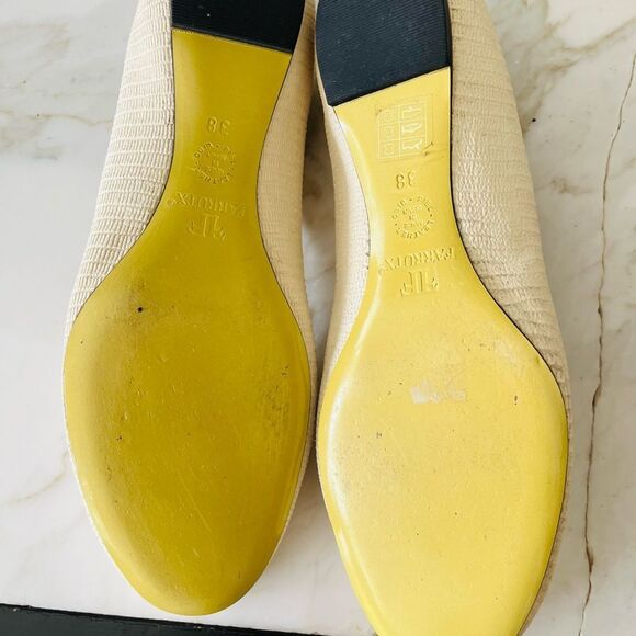 FARRUTX All leather cream ballerina flats, tie front, EU 38, size 7.5. - Picture 9 of 9